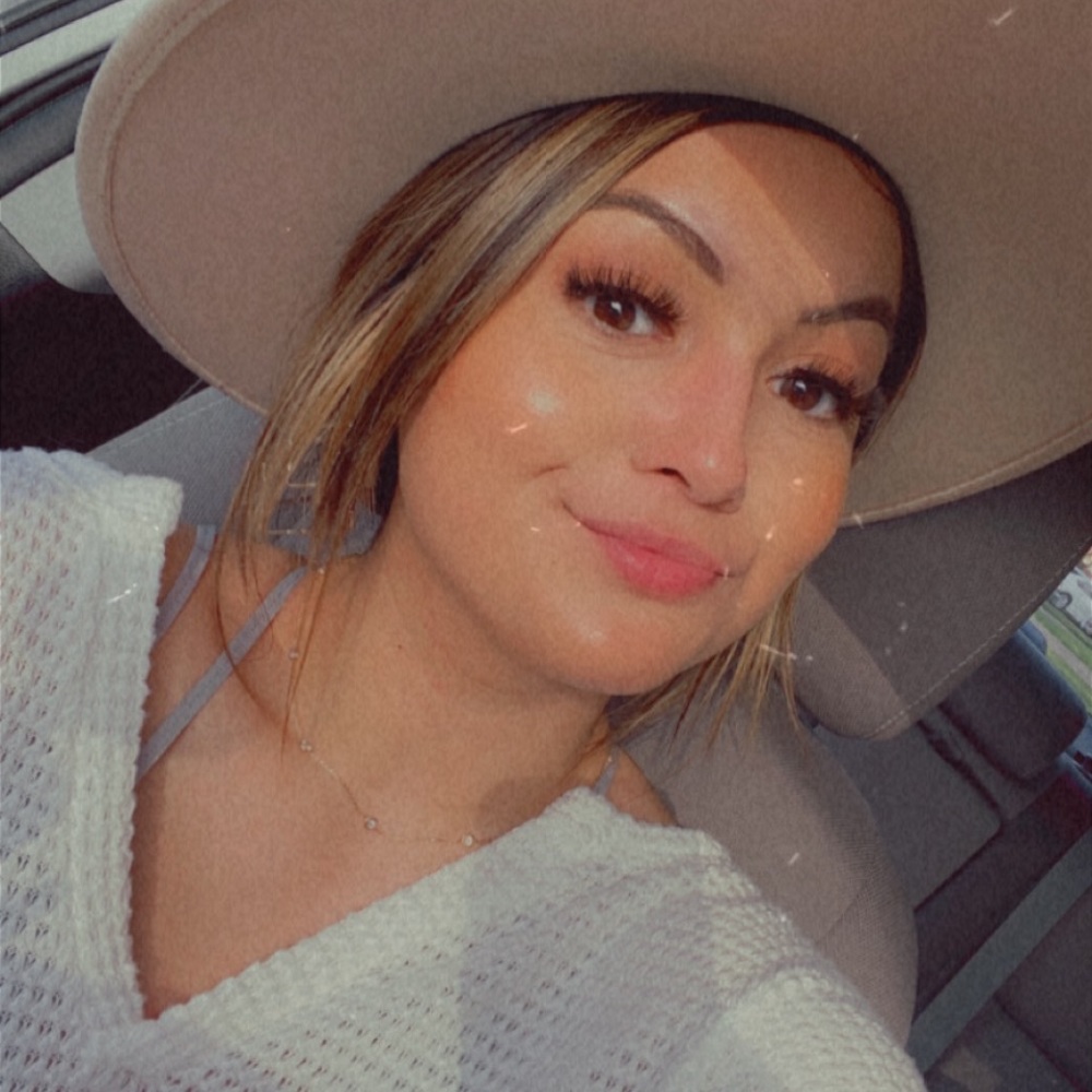 Meet your Posher, Christina